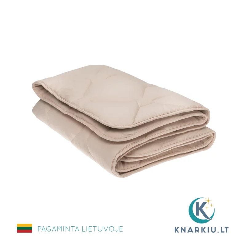 Antklodė vaikams su KUPRANUGARIŲ VILNA 100x135 cm